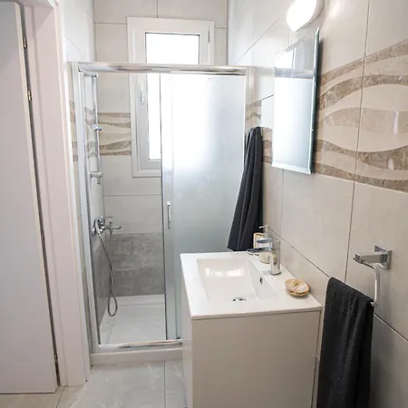 Lejlighed Hubstay - Rotiana With Jacuzzi, Larnaca