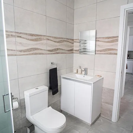 Lejlighed Hubstay - Rotiana With Jacuzzi, Larnaca *