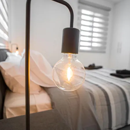 Lejlighed Hubstay - Rotiana With Jacuzzi, Larnaca *